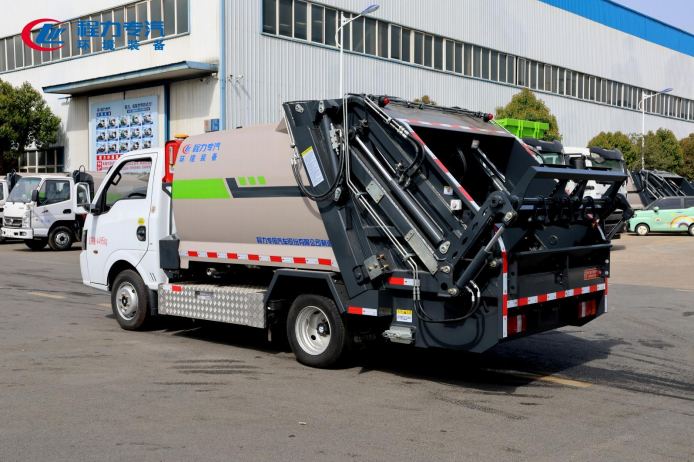 純電動東風壓縮垃圾車
